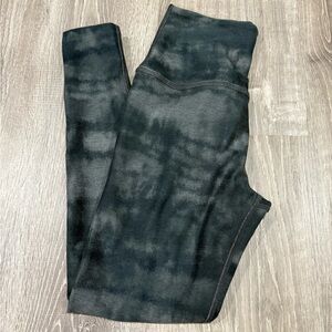 Beyond Yoga dark green Tie-Dye workout Leggings Size Medium Activewear